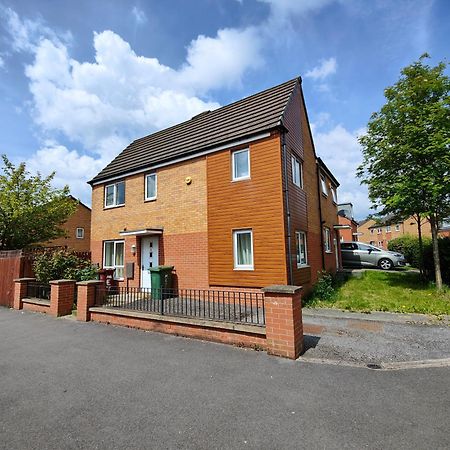 The Metcombe - Holiday Home With Free Parking 10 Minutes Walk To Etihad Stadium & Coop Live Arena Manchester Kültér fotó