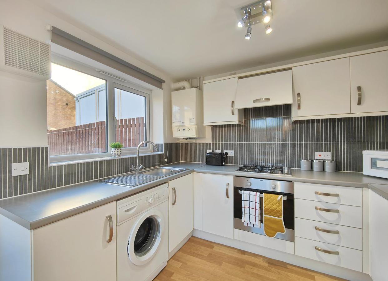 The Metcombe - Holiday Home With Free Parking 10 Minutes Walk To Etihad Stadium & Coop Live Arena Manchester Kültér fotó