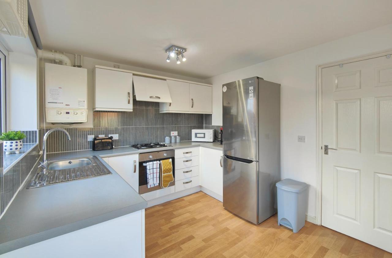 The Metcombe - Holiday Home With Free Parking 10 Minutes Walk To Etihad Stadium & Coop Live Arena Manchester Kültér fotó